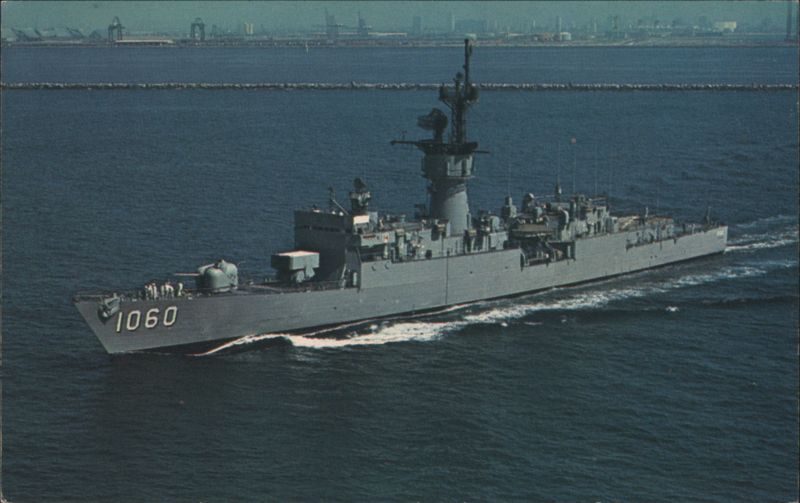U.S.S. LANG (DE-1060) Ocean Escort Destroyer Ships
