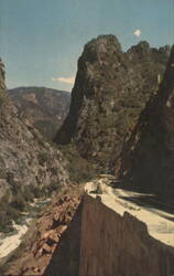 Kings Gate, Kings Canyon Highway, CA Postcard