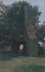 Powhatan's Chimney, Wicomico, VA Postcard