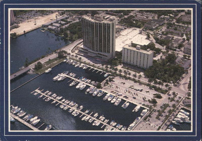 Sheraton Hotel & Marina, Caloosahatchee River, Fort Myers Florida