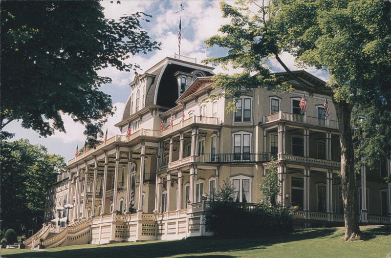 Athenaeum Hotel, The Grande Dame Tom Wolf Hotels
