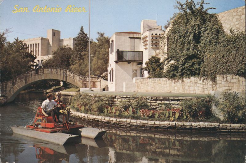 San Antonio River, Couple on Paddle Boat Texas