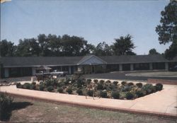 Swan Motel, Perry, GA Postcard