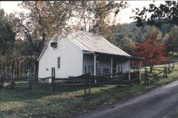 Pete's House, Graves' Mountain Lodge Postcard
