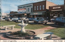 Center of Logan Park, Plains, Georgia Postcard