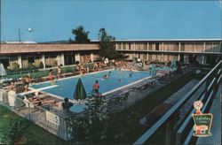 Holiday Inn Swimming Pool and Guest Rooms, Harrisonburg, VA Postcard