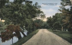 Drive in Riverside Park, Wichita, Kansas Postcard