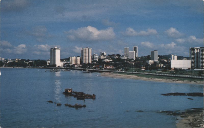 View of Panama City from Paitilla Point, Panama Foto Flatau