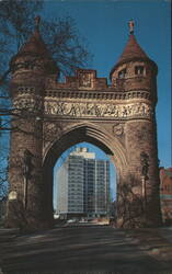 Hotel Statler viewed through Bushnell Park Archway, Hartford Postcard