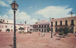 San Jose Plaza, Statue of Ponce de Leon, Old San Juan Postcard