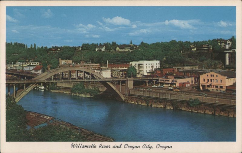 Willamette River and Arch Bridge in Oregon City, Oregon