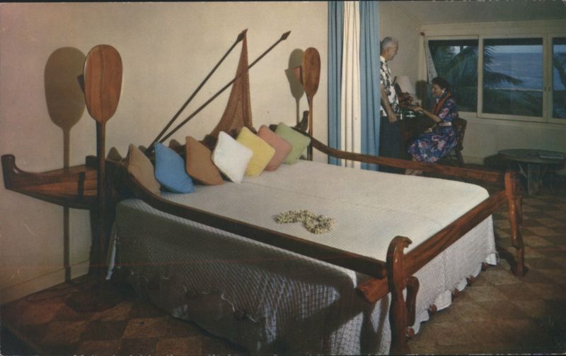 Outrigger Bed with Fishnet and Paddle Lights, Coco Palms Hotel Hawaii