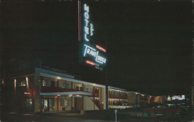 Memphis Travelodge at Night Tennessee Wilbur Curtis