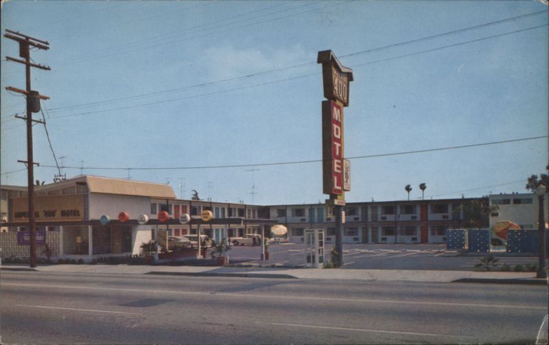 Imperial '400' Motel with Tall Sign, San Bernardino California