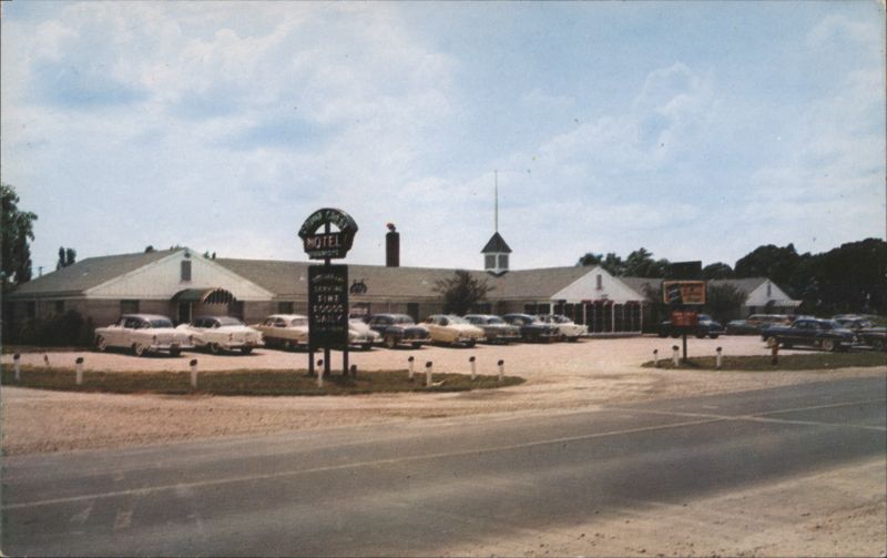 Cedar Crest Hotel Court in West Lafayette, Indiana