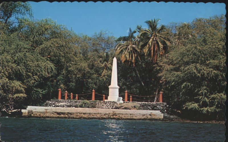 Captain Cook's Monument at Kealakekua Bay Hawaii