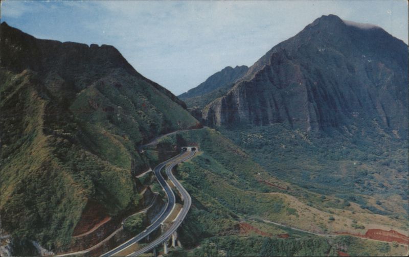 Pali Tunnel Entrance and Highway, Oahu Hawaii Mike Roberts