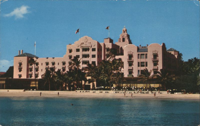 Royal Hawaiian Hotel on Waikiki Beach, Honolulu
