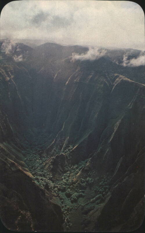 Hanapu Valley, Na Pali Coast, Kauai Hawaii