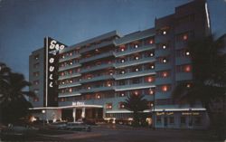 Illuminated Sea Gull Hotel, Miami Beach Postcard