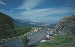 Nuuanu Pali Overlook with Valley View, Oahu Postcard
