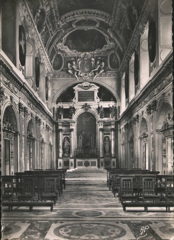 Palais de Fontainebleau - Trinity Chapel Interior France