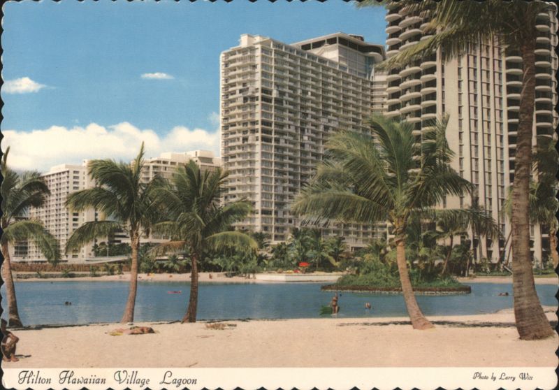 Hilton Hawaiian Village Lagoon Honolulu Larry Witt