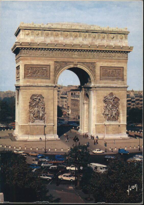 Arc de Triomphe, Paris France