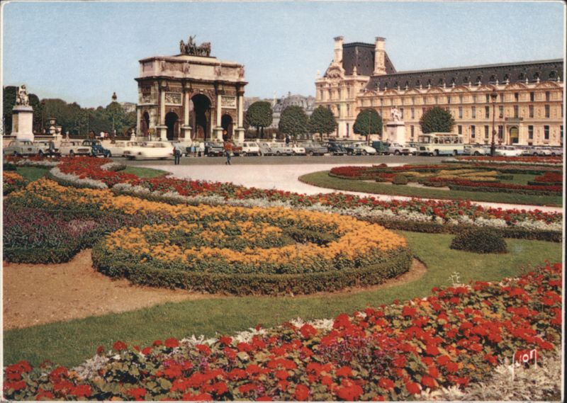 Jardin des Tuileries and Arc de Triomphe du Carrousel, Paris France