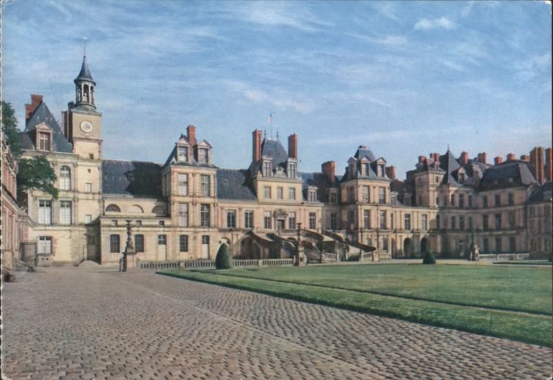 Château de Fontainebleau: Court of the Adieux & Clock-Tower France