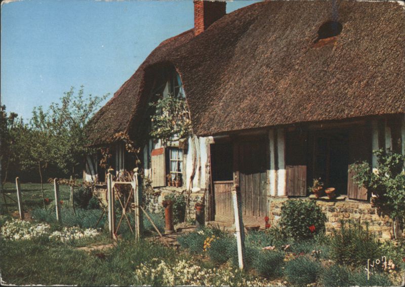 Thatched-Roof Cottage in Auge Valley, Normandy France