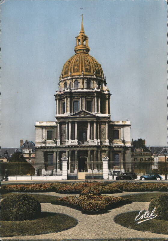 Les Invalides Dôme, Paris with Gardens and Cars France