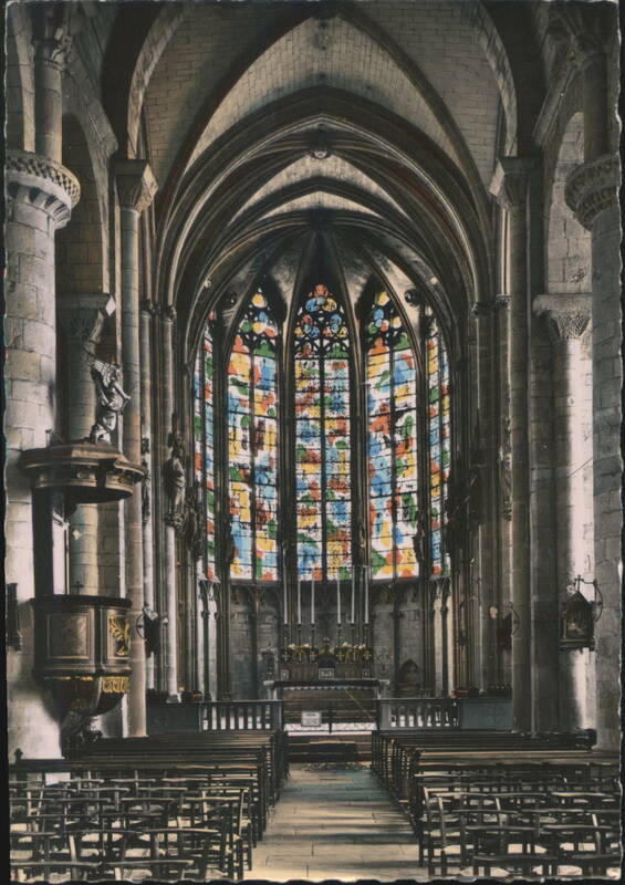 Carcassonne: Basilique St-Nazaire Central Nave Interior France