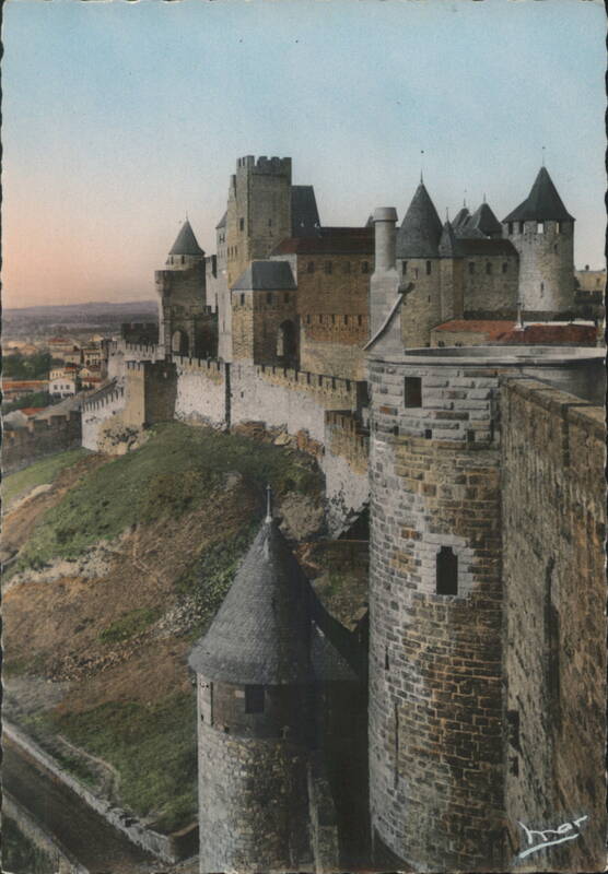 Carcassonne: Château Comtal & Tour Sarrazine France