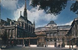Sainte-Chapelle and Palais de Justice, Paris Postcard