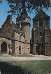 Le Château et L'Eglise (XVI scle) - Saint Géniès Postcard