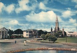 Curepipe: View of Town Hall and Cathedral Postcard