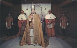 Life Size Wax Figures of Pope Paul VI and Attendants Postcard