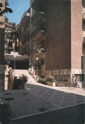 REST HOTEL Exterior, Balconies and Entrance, Roma Postcard