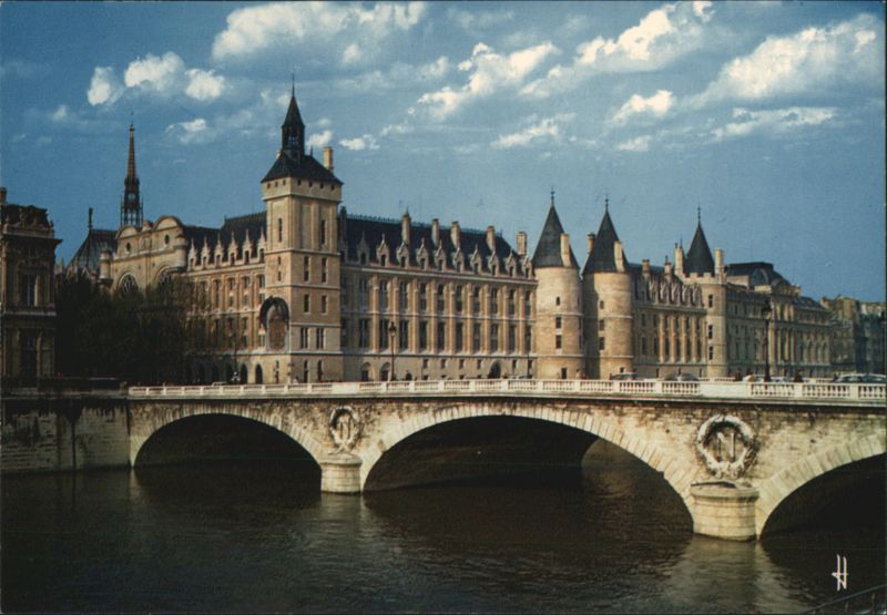 La Conciergerie & Pont-au-Change over Seine, Paris France