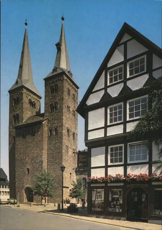 Kilianikirche and Half-Timbered House in Höxter HÖXTER Germany