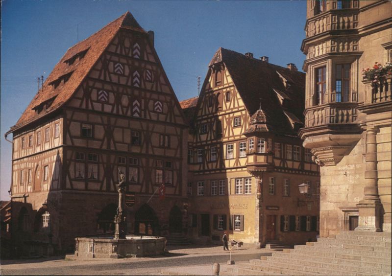 Rothenburg ob der Tauber: Marktplatz, Marienapotheke & Fountain Germany