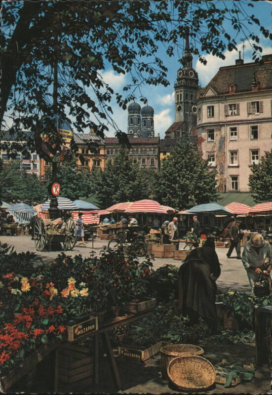 Viktualienmarkt, Munich with Frauenkirche and Rathaus Germany
