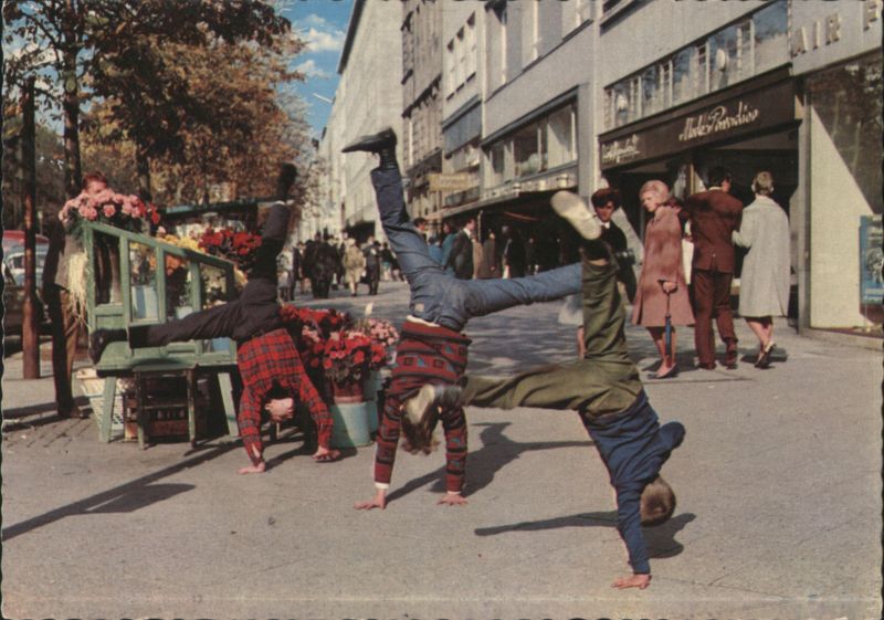 Düsseldorf Cartwheelers on the Kö Germany