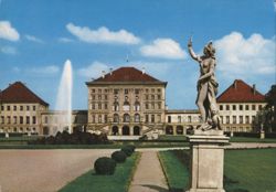 Nymphenburg Palace with Fountain and Statue, Munich Postcard