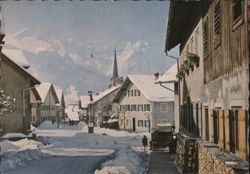 Floriansplatz, Garmisch-Partenkirchen with Zugspitze Group Postcard