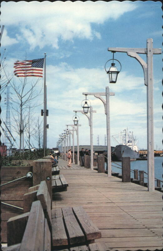 Moon Walk Boardwalk, Mississippi River, New Orleans, LA Louisiana