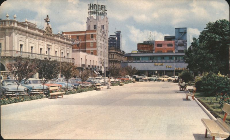 Monterrey: Municipal Palace & Zaragoza Square Mexico