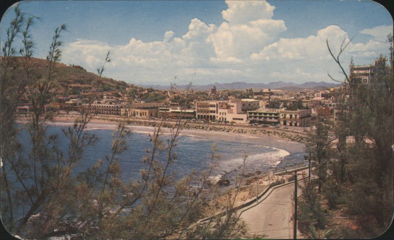 Olas Altas Boulevard and Beach, Mazatlán, Mexico SI