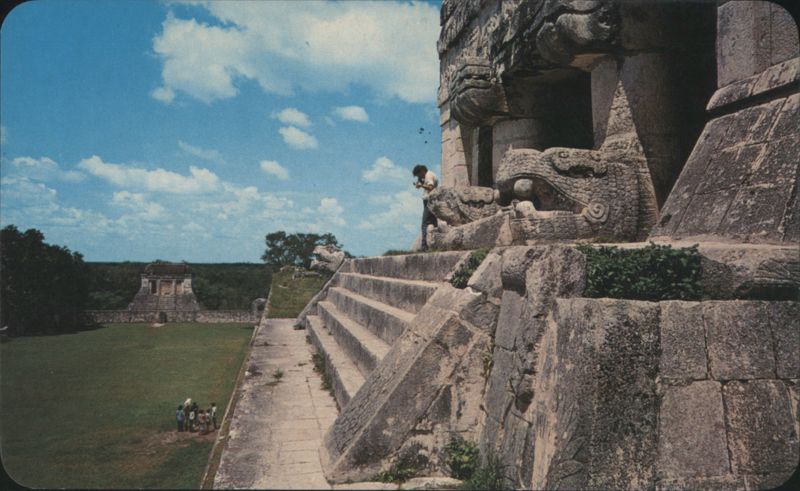 Ball Court from Jaguars' Temple, Chichen Itzá, México YU